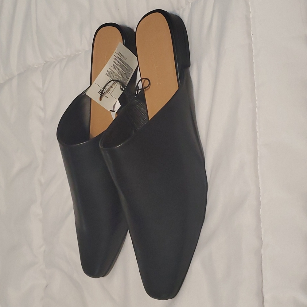 Banana republic shoes, black color, size 8.5